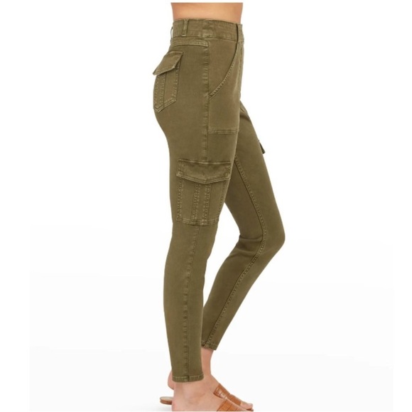 Spanx - Stretch Twill Ankle Cargo Pant Darkened Olive - Picture 2 of 15